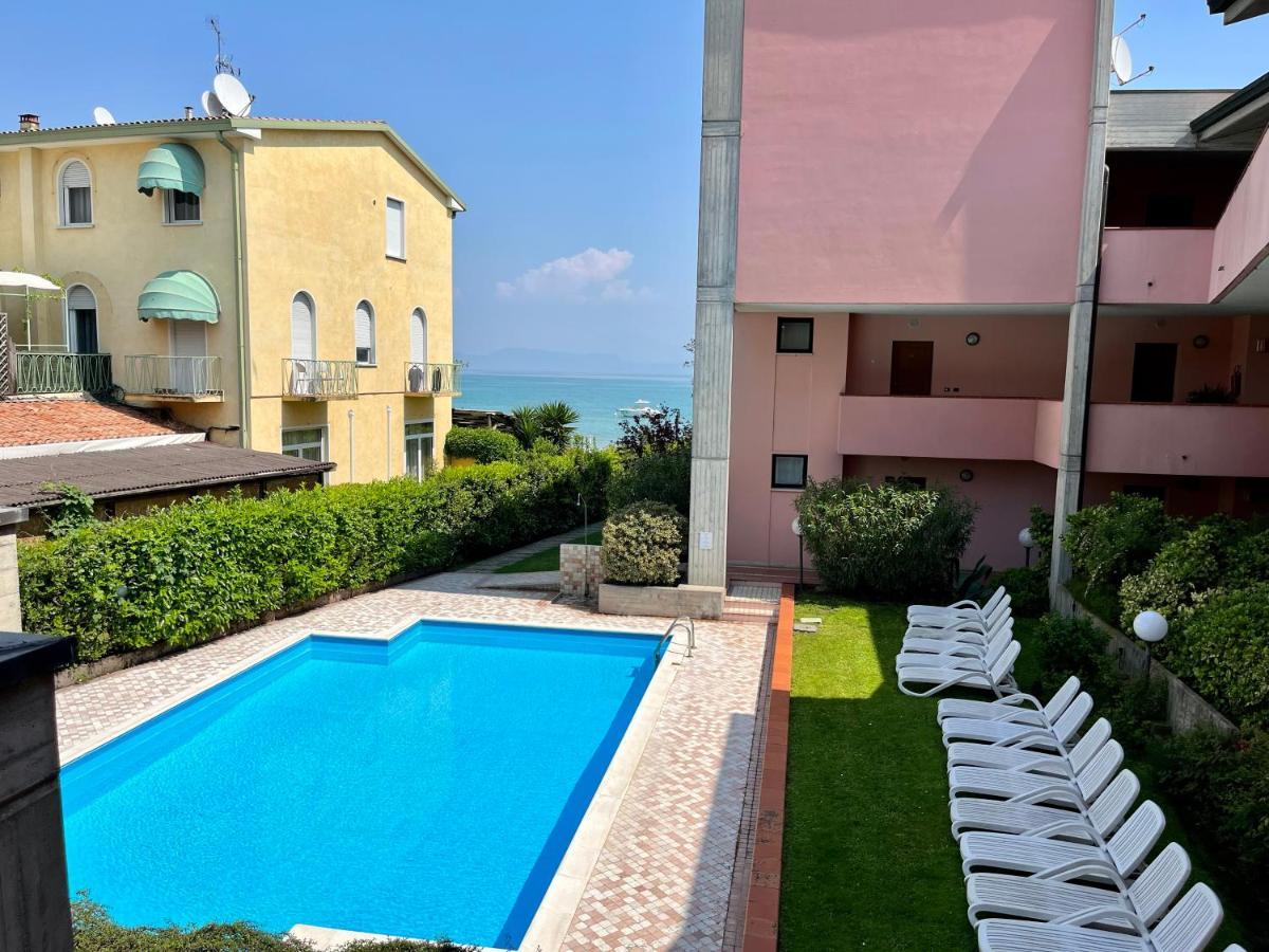 Residence Virgilio Sirmione Kültér fotó