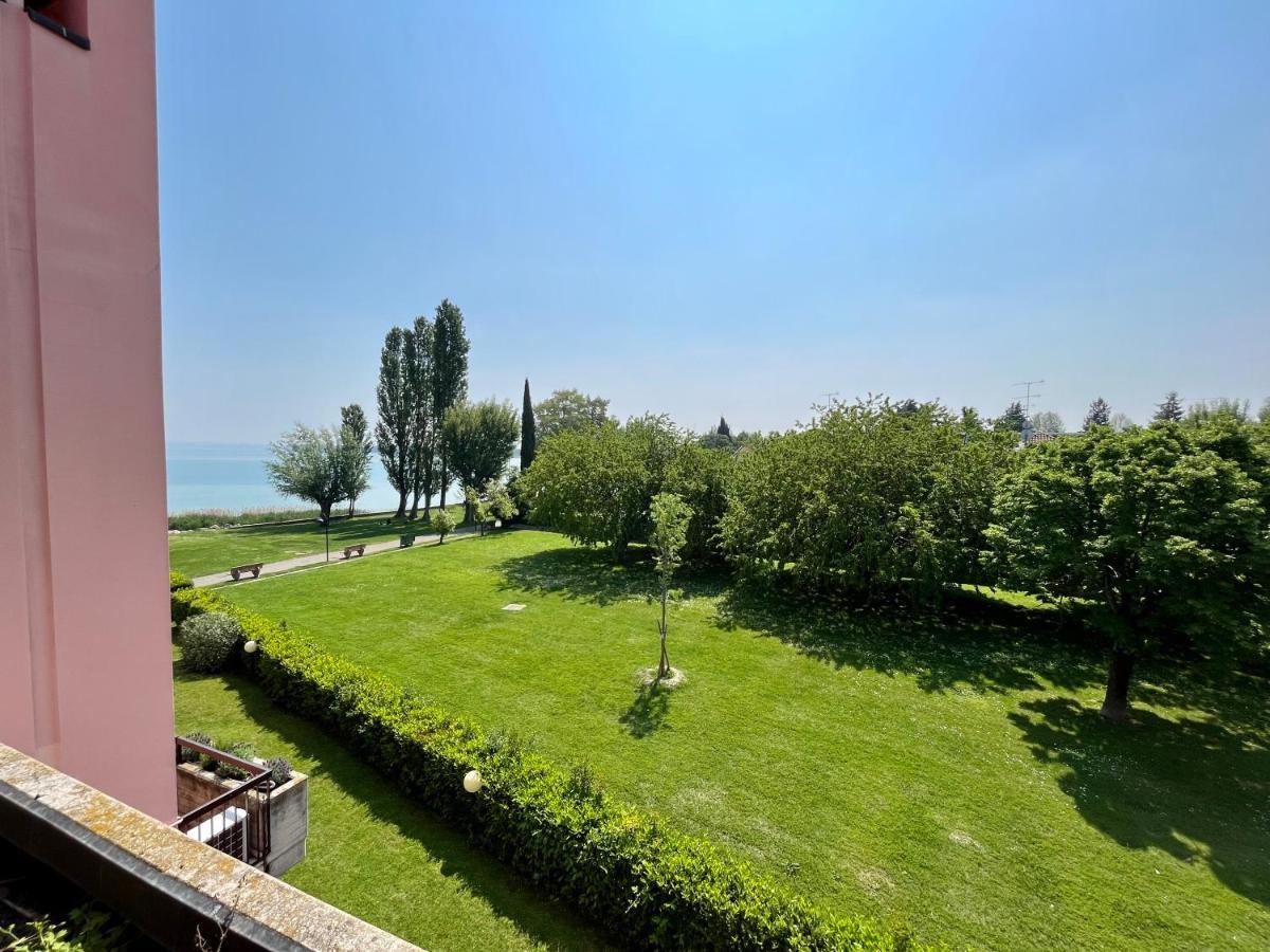 Residence Virgilio Sirmione Kültér fotó