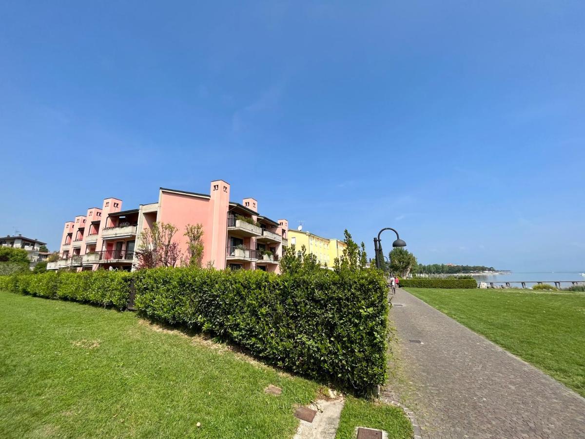 Residence Virgilio Sirmione Kültér fotó