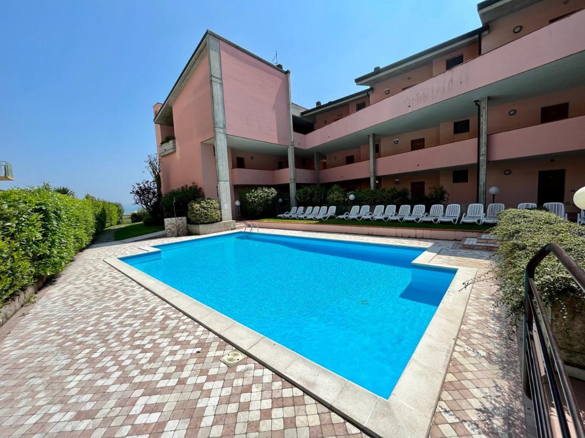 Residence Virgilio Sirmione Kültér fotó